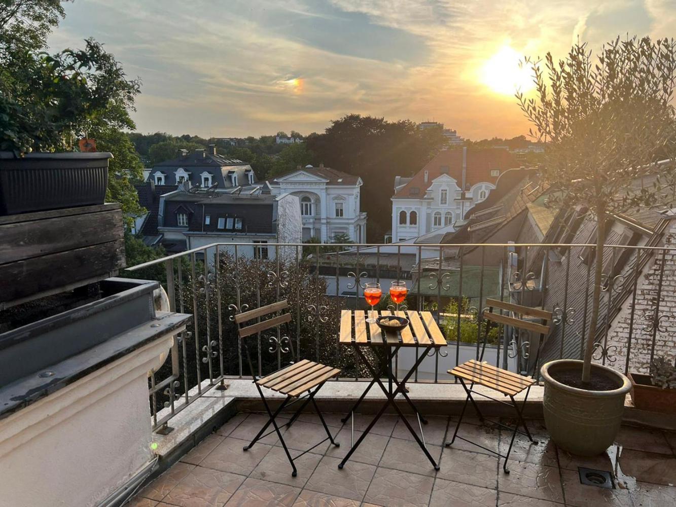 Renoviertes Design Apartment Mit Toller Terasse Mülheim an der Ruhr Kültér fotó