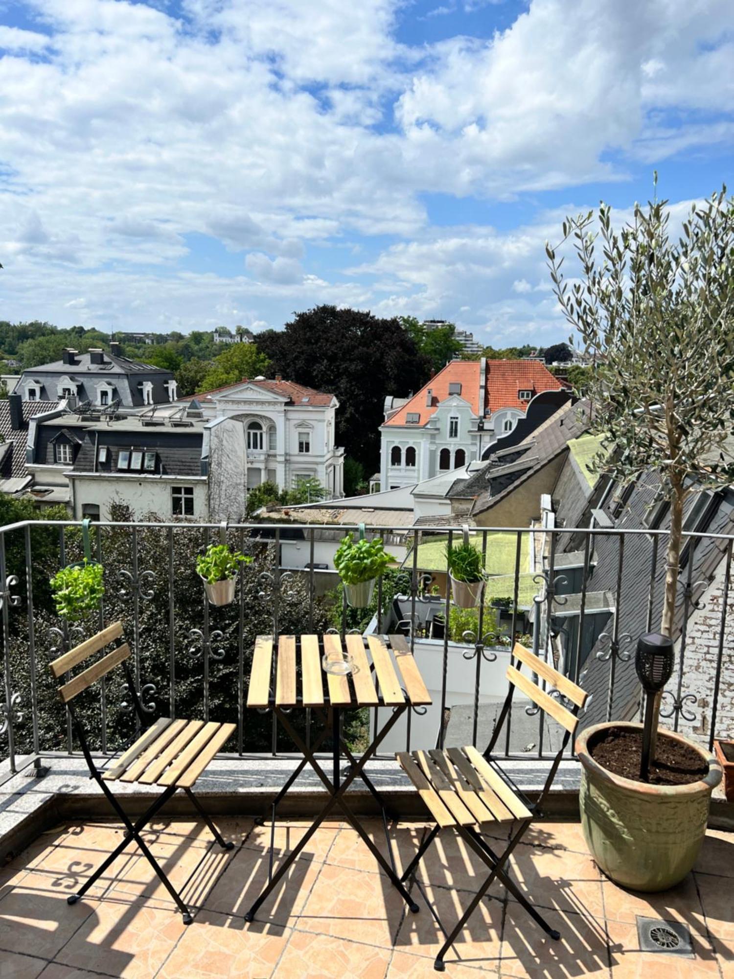 Renoviertes Design Apartment Mit Toller Terasse Mülheim an der Ruhr Kültér fotó